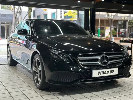 벤츠 E-Class 백화현상 시작된 크롬몰딩 크롬딜리트로 살려내기! / 성남시 수정구 복정동