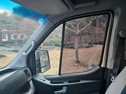 진주 쏠라티 미니밴 썬팅 블랙박스 내비게이션 후방카메라 교체 장착 / 진주, 창원, 순천