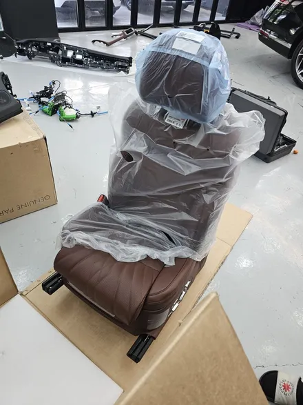 제네시스 G90 이지 클로즈 시스템 고스트 도어 클로징 에르고 릴렉싱 마사지 시트 순정 옵션 추가 시공 / 진주, 창원, 순천