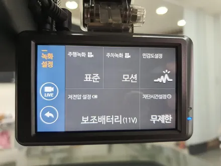 귀요미 캐스퍼 미러링 내비게이션과 방전방지 보조배터리 장착 / 진주, 창원, 순천