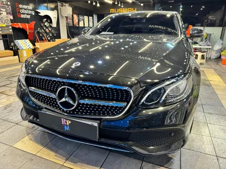 부산 W213 E300 미드레인지 엠비언트 와이드콕핏 디지털 클러스터 시공 후기 :) / 벤츠 / E-클래스 W213 / 부산 동래구