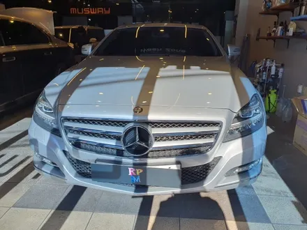 부산 벤츠 w218 순정의 작고불편한 모니터 탈거후 cls350 12.3인치 안드로이드올인원으로 시공 / 부산 동래, 양산