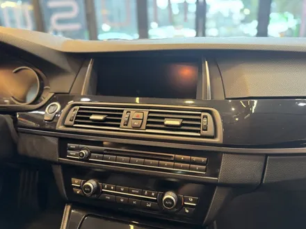 부산BMW F10 520D 14.9인치 안드로이드올인원 하나로 신형 감성 완성 / 부산 동래, 양산