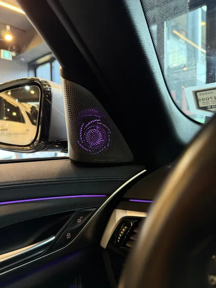 BMW회오리스피커avi bm100센터콘솔엠비언트 독서등엠비언트 G30 5시리즈를 완성 / 부산 동래, 양산