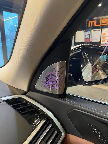 부산 BMW X7 AVI BM100 무스웨이(MUSWAY) D8 Bowers&Wilkins(회오리스피커) 시공으로 사운드 풍부하게 만들기 ! / 부산 동래, 양산