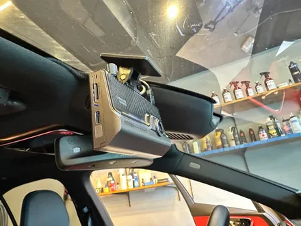 부산 벤츠 W206 C300 아이나비 QXD8000 블랙박스 스마트, 케어쉘 CZ016 보조밧데리 시공으로 방전없이 차량 보호하기! / 부산 동래, 양산