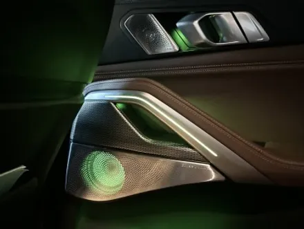 부산 BMW G06 X6 Bowers & Wilkins 회오리 스피커 AVI BM100 시공으로 사운드 최고로 만들기! / 부산 동래, 양산