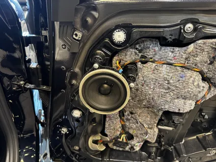 부산BMW카오디오 G60차량에 무스웨이와 스피커 교체 / 부산 동래, 양산