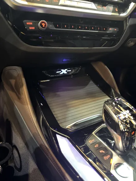 부산BMW G02 X4 센터콘솔엠비언트와 크리스탈 4종세트 조합으로 실내분위기 반전 / 부산 동래, 양산