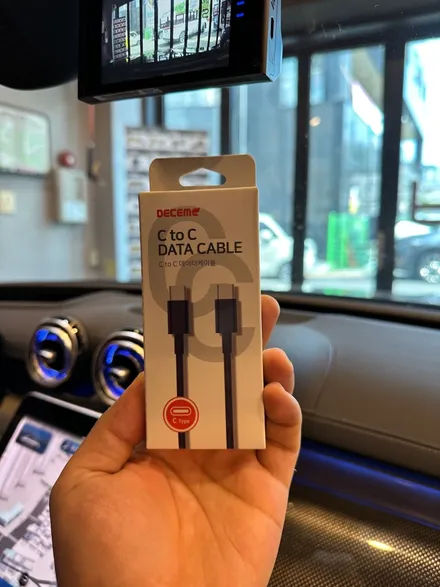 부산 벤츠 W206 C300 아이나비 QXD8000 블랙박스 스마트, 케어쉘 CZ016 보조밧데리 시공으로 방전없이 차량 보호하기! / 부산 동래, 양산