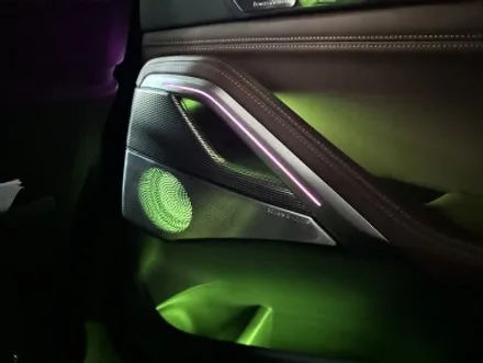 부산 BMW G06 X6 Bowers & Wilkins 회오리 스피커 AVI BM100 시공으로 사운드 최고로 만들기! / 부산 동래, 양산