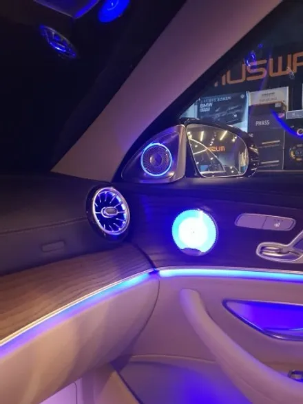부산 W213 E300 송풍구 엠비언트 1.2열 4D 전동 부메스터 미드레인지 엠비언트 시공후기 / 부산 동래, 양산
