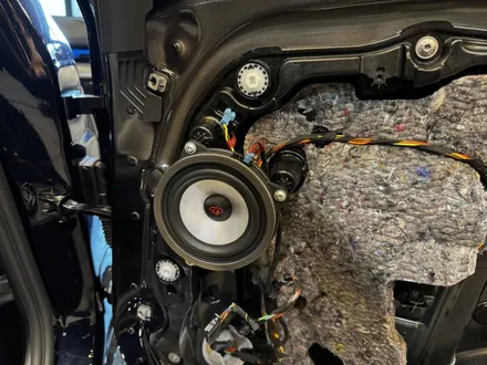 부산BMW카오디오 G60차량에 무스웨이와 스피커 교체 / 부산 동래, 양산