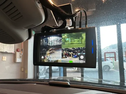 부산 벤츠 CLS 400D QXD 메가 4채널 블랙박스 커넥티드 프로 에너팩 프로 보조밧데리 시공으로 차량 안전하게 보호하기 ! / 부산 동래, 양산