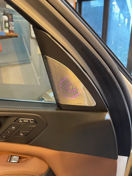 부산 BMW X7 AVI BM100 무스웨이(MUSWAY) D8 Bowers&Wilkins(회오리스피커) 시공으로 사운드 풍부하게 만들기 ! / 부산 동래, 양산