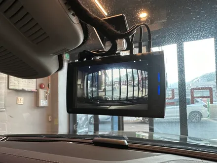 부산 벤츠 CLS 400D QXD 메가 4채널 블랙박스 커넥티드 프로 에너팩 프로 보조밧데리 시공으로 차량 안전하게 보호하기 ! / 부산 동래, 양산