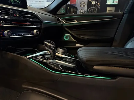 BMW회오리스피커avi bm100센터콘솔엠비언트 독서등엠비언트 G30 5시리즈를 완성 / 부산 동래, 양산