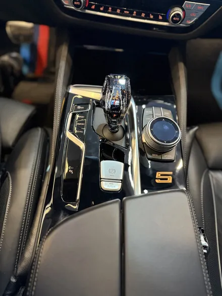 BMW센터콘솔엠비언트 G30 5시리즈의 부족한 엠비언트를 채워드립니다 / 부산 동래, 양산