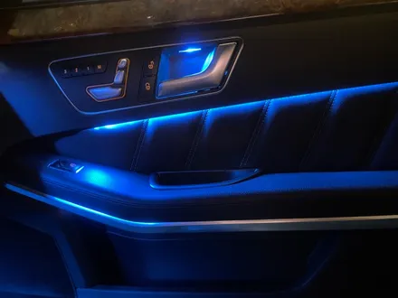 부산 벤츠 W212 E300 안드로이드 올인원과 비노출 엠비언트로 신차 만들어 버리기 ! / 부산 동래, 양산