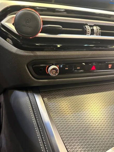 부산 BMW G26 i4 순정 어라운드뷰(서라운드뷰) 크리스탈 기어봉 아이드라이브 스타트/볼륨 버튼 시공으로 차량 업그레이드 하기! / BMW / i4 / 부산 동래구