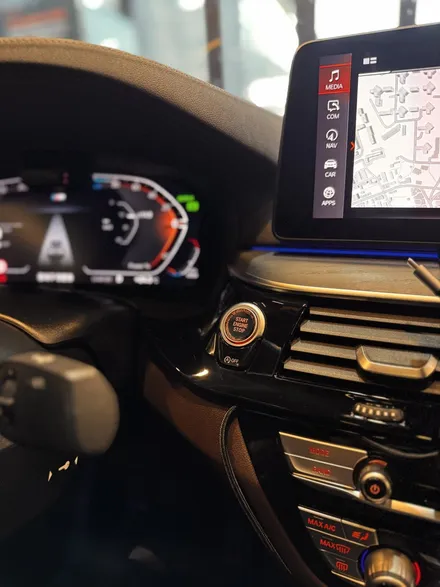 BMW 6GT 순정 어라운드뷰 회오리스피커커버 데고마스터스피커 크리스탈 3종으로 차량대변신 / 부산 동래, 양산