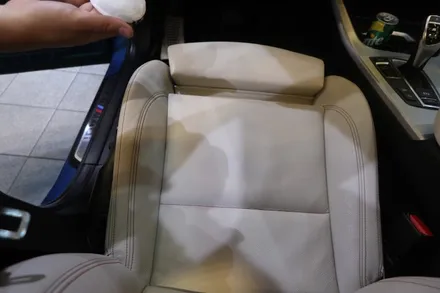BMW X4 시리즈 부산UG 가죽 시트 코팅으로 내부 새차 만들기! 오랫동안 시트 깨끗하게 유지하는 방법 ! / 부산 동래, 양산