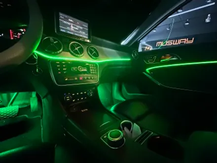 부산 벤츠 GLA200 매립형 엠비언트 시공으로 실내 분위기 확 살리기! :) / 벤츠 / GLA-클래스 / 부산 동래구