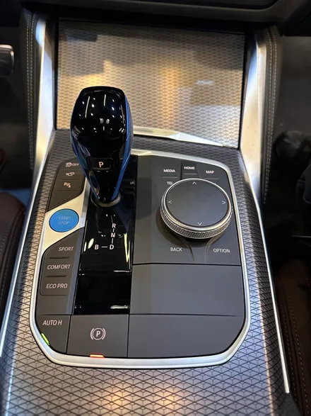 부산 BMW i4 크리스탈 기어봉 아이드라이브 스타트 버튼 3종 세트 가성비 좋은 시공후기! / 부산 동래, 양산