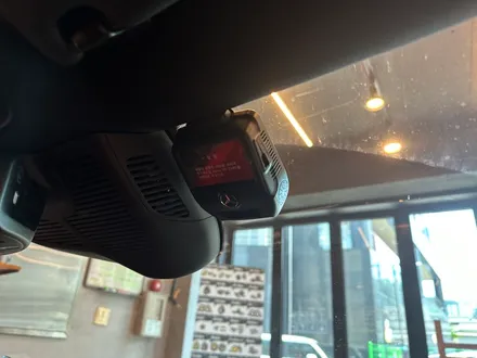 부산 벤츠 W206 C300 아이나비 QXD8000 블랙박스 스마트, 케어쉘 CZ016 보조밧데리 시공으로 방전없이 차량 보호하기! / 부산 동래, 양산