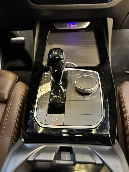 부산 BMW G02 X4 크리스탈 기어봉 아이드라이브 (조그셔틀) 스타트/볼륨 버튼 4종세트 시공 / BMW / X4 (G02) / 부산 동래구