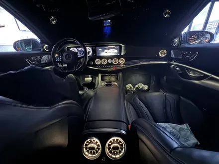 부산벤츠송풍구엠비언트 튜닝으로 S63AMG 차량 업그레이드 / 부산 동래, 양산