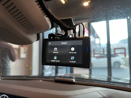 부산 벤츠 CLS 400D QXD 메가 4채널 블랙박스 커넥티드 프로 에너팩 프로 보조밧데리 시공으로 차량 안전하게 보호하기 ! / 부산 동래, 양산