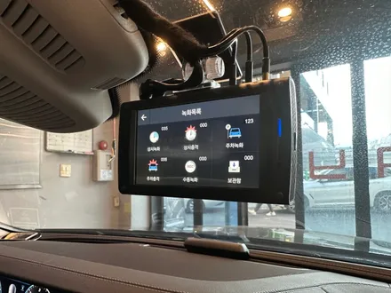 부산 벤츠 CLS 400D QXD 메가 4채널 블랙박스 커넥티드 프로 에너팩 프로 보조밧데리 시공으로 차량 안전하게 보호하기 ! / 부산 동래, 양산