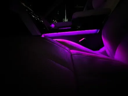 부산 랜드로버 디스커버리 5 올뉴디스커버리 매립형 엠비언트로 실내 인테리어 업그레이드 하기!