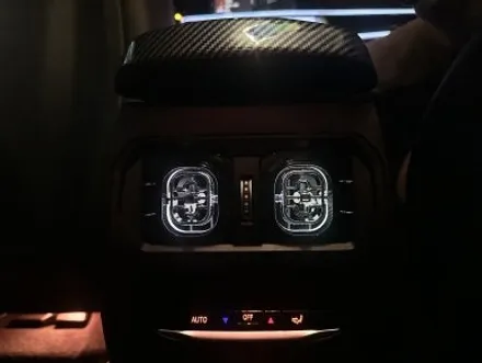 부산 BMW G20 G22 320i 320d 330i 340i 420i 420d 430i 440i 송풍구 1,2열 엠비언트 미드레인지 엠비언트 시공후기! / 부산 동래, 양산