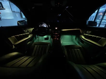 부산 벤츠 W212 E300 안드로이드 올인원과 비노출 엠비언트로 신차 만들어 버리기 ! / 부산 동래, 양산