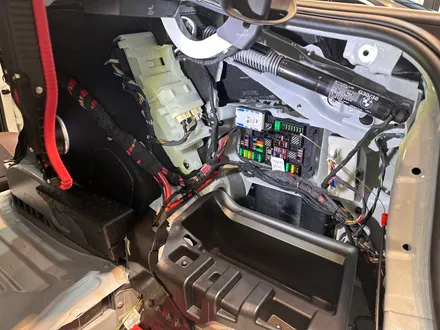 부산 BMW G30 520D 킥모션(풋센서, 킥모션, 킥오프닝) 시공으로 차량 편리하게 사용하기! / 부산 동래, 양산
