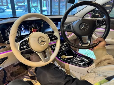 부산 W213 E300 송풍구 엠비언트 1.2열 4D 전동 부메스터 미드레인지 엠비언트 시공후기 / 부산 동래, 양산