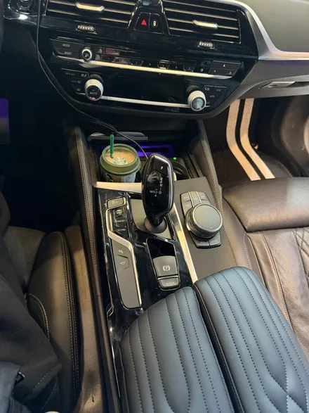 BMW회오리스피커avi bm100센터콘솔엠비언트 독서등엠비언트 G30 5시리즈를 완성 / 부산 동래, 양산