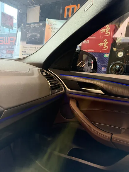 부산BMW카오디오 X4 회오리엠비언트 풀커버와 크리스탈4종세트 시공후기 / 부산 동래, 양산