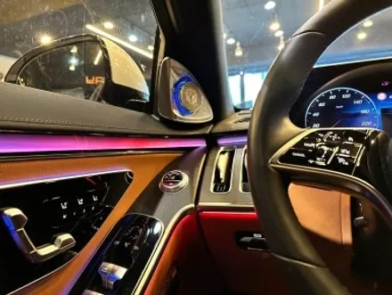 부산 벤츠 W223 S350 S400 S450 S500 액티브 엠비언트 4D 부메스터 트위터 천장부메스터 엠비언트 스피커 시공은 RPM에서! / 부산 동래, 양산