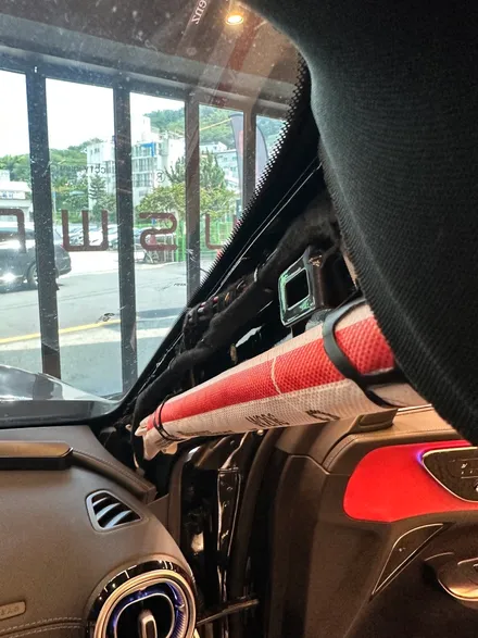 부산 벤츠 W206 C300 아이나비 QXD8000 블랙박스 스마트, 케어쉘 CZ016 보조밧데리 시공으로 방전없이 차량 보호하기! / 부산 동래, 양산