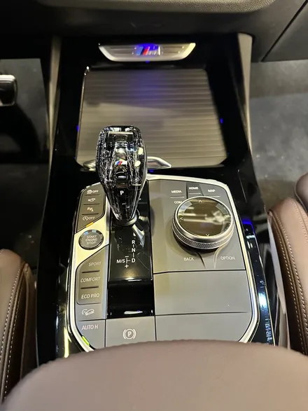 부산 BMW G02 X4 크리스탈 기어봉 아이드라이브 (조그셔틀) 스타트/볼륨 버튼 4종세트 시공 / BMW / X4 (G02) / 부산 동래구