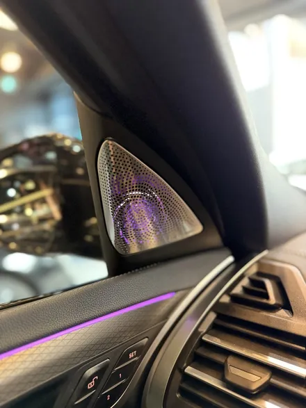 부산BMW카오디오 X4 회오리엠비언트 풀커버와 크리스탈4종세트 시공후기 / 부산 동래, 양산