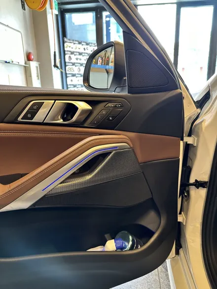 부산 BMW G06 X6 Bowers & Wilkins 회오리 스피커 AVI BM100 시공으로 사운드 최고로 만들기! / 부산 동래, 양산