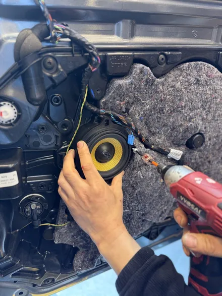 BMW회오리스피커avi bm100센터콘솔엠비언트 독서등엠비언트 G30 5시리즈를 완성 / 부산 동래, 양산