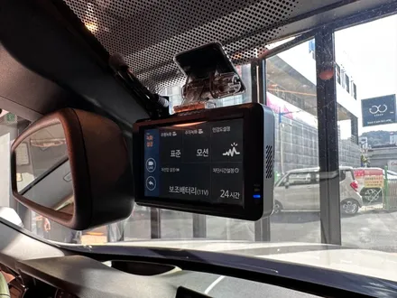 부산 BMW  f30 320D 파인뷰 LXQ300 블랙박스 파인파워 보조밧데리 시공으로 고화질 영상녹화와 방전방지하기! / 부산 동래, 양산