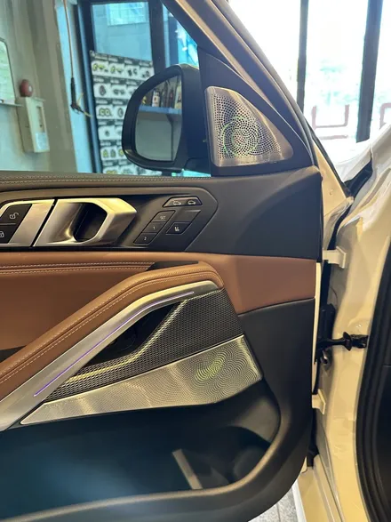 부산 BMW G06 X6 Bowers & Wilkins 회오리 스피커 AVI BM100 시공으로 사운드 최고로 만들기! / 부산 동래, 양산