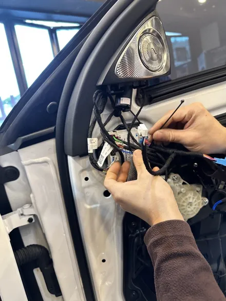 부산 벤츠 W213 E220 E300 E클래스 순정형 최상급 송풍구 엠비언트 1,2 열 3D전동 부메스터 트위터 시공후기! / 부산 동래, 양산