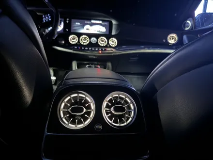 부산벤츠송풍구엠비언트 튜닝으로 S63AMG 차량 업그레이드 / 부산 동래, 양산